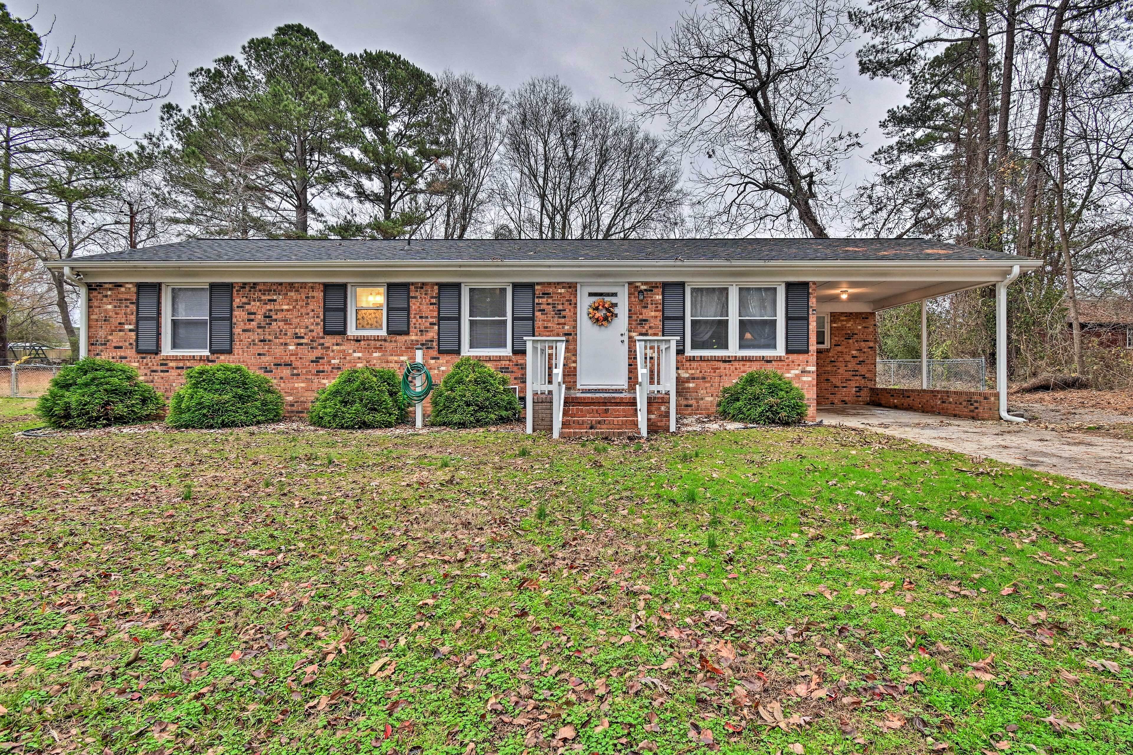 Cozy & Quiet Sanford Home ~ 5 Mi to Downtown!