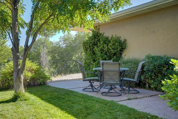 House (3 Bedrooms) | Front of property