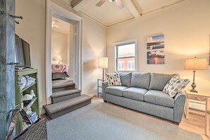 TV - Downtown Loft Apartment, Steps to Riverfront! (Alpena)