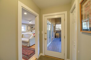 House (2 Bedrooms) | Interior - Damascus Vacation Rental on Creeper Trail (Damascus)