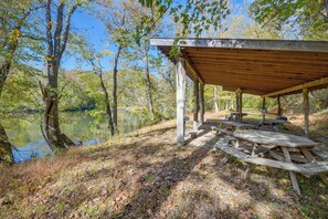 Cottage (1 Bedroom) | Interior - WNC French Broad Riverwalk Retreat w/ Wifi (Hot Springs)