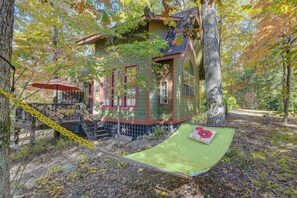 Cottage (1 Bedroom) | Interior - WNC French Broad Riverwalk Retreat w/ Wifi (Hot Springs)