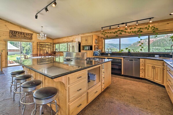 Rumah (4 Bedrooms) | Interior