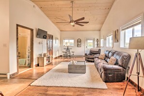 House (1 Bedroom) | Interior