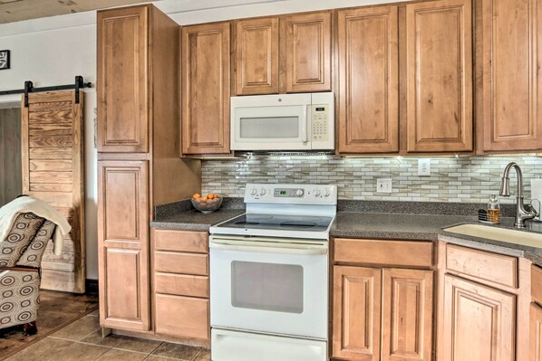 House (1 Bedroom) | Interior