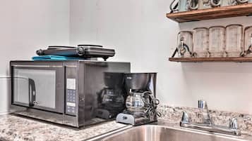 Apartment (0 Bedroom) | Interior