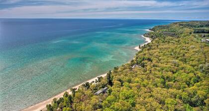 9 Mi to Boyne Resort! Farmhouse Near Town & Lake