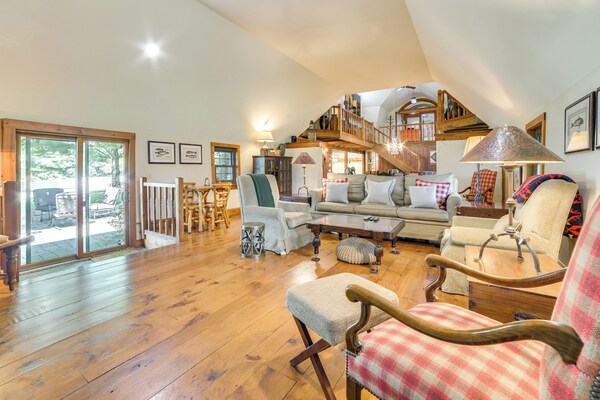9 Mi To Boyne Resort! Farmhouse Near Town & Lake - Harbor Springs, MI