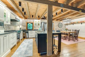 บ้านพัก (4 Bedrooms) | ภายใน