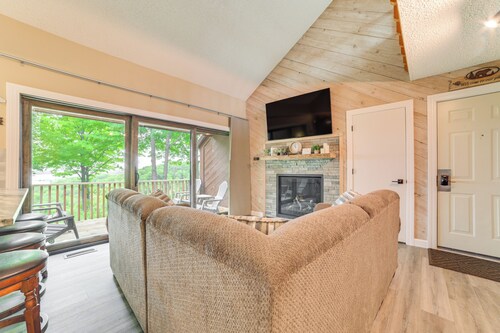 Bellaire Ski Condo: 1 Mi to Summit Mountain!