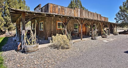Dog-friendly Ranch Cottage w/ Yard ~ 13 Mi to Bend