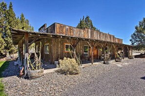 Cottage (3 Bedrooms) | Interior - Dog-friendly Ranch Cottage w/ Yard ~ 13 Mi to Bend (Bend)