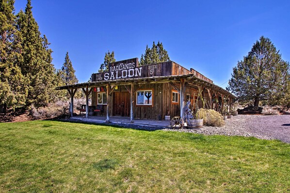 Cottage (3 Bedrooms) | Front of property