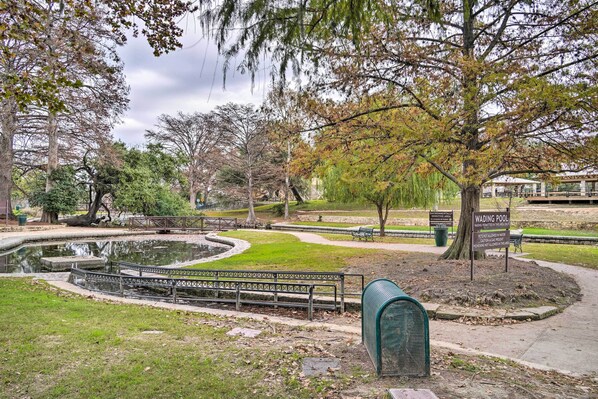 Apartment (2 Bedrooms) | Interior - Graham Haus' River Condo: Walk to Schlitterbahn! (New Braunfels)