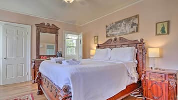 House (5 Bedrooms) | Interior