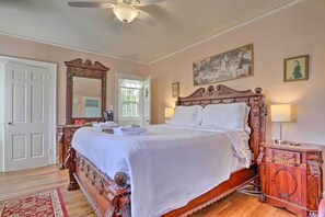 House (5 Bedrooms) | Interior