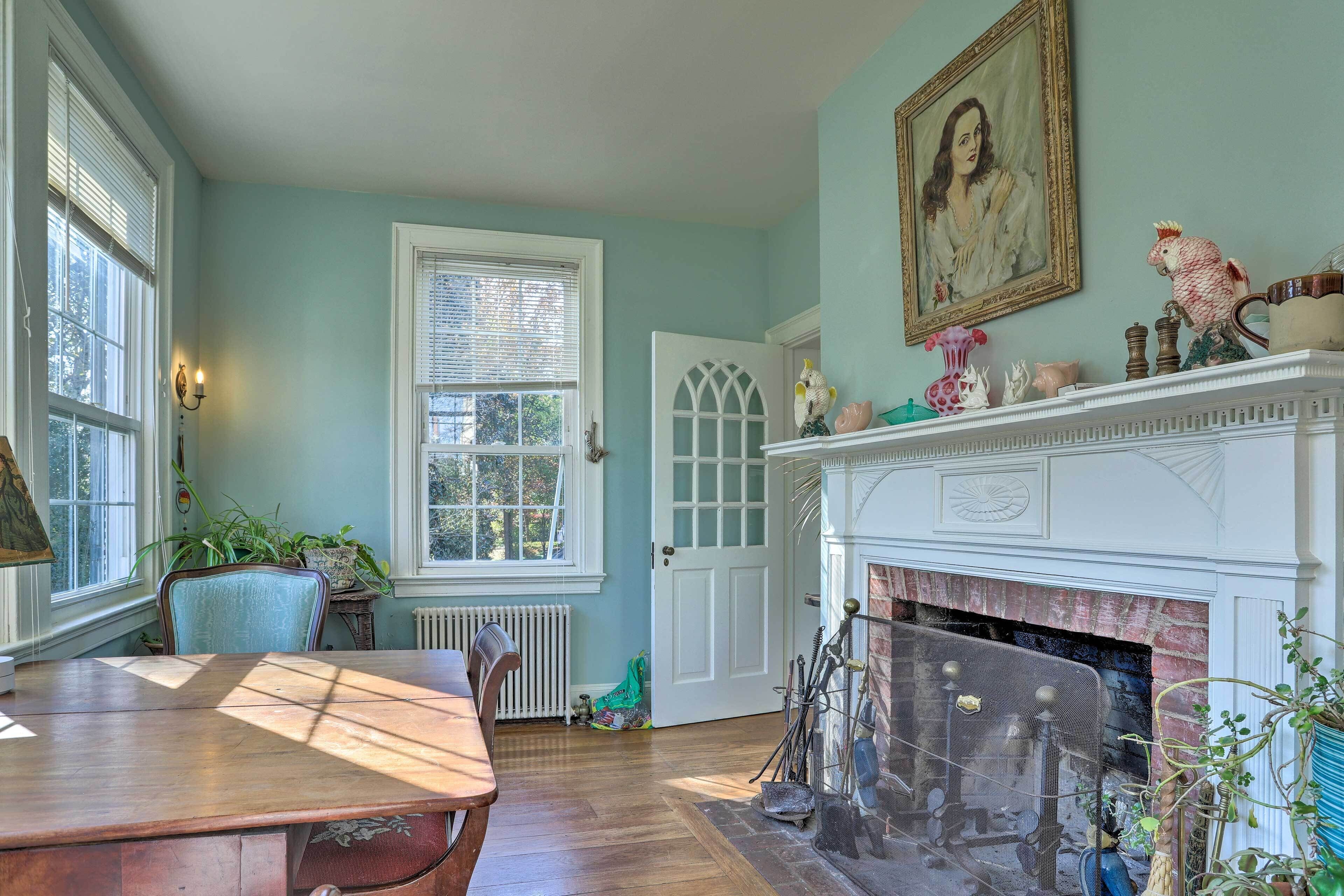 House (5 Bedrooms) | Interior