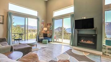 House (3 Bedrooms) | Front of property