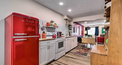 Ideally Located House - 9 Mi From Route 66!