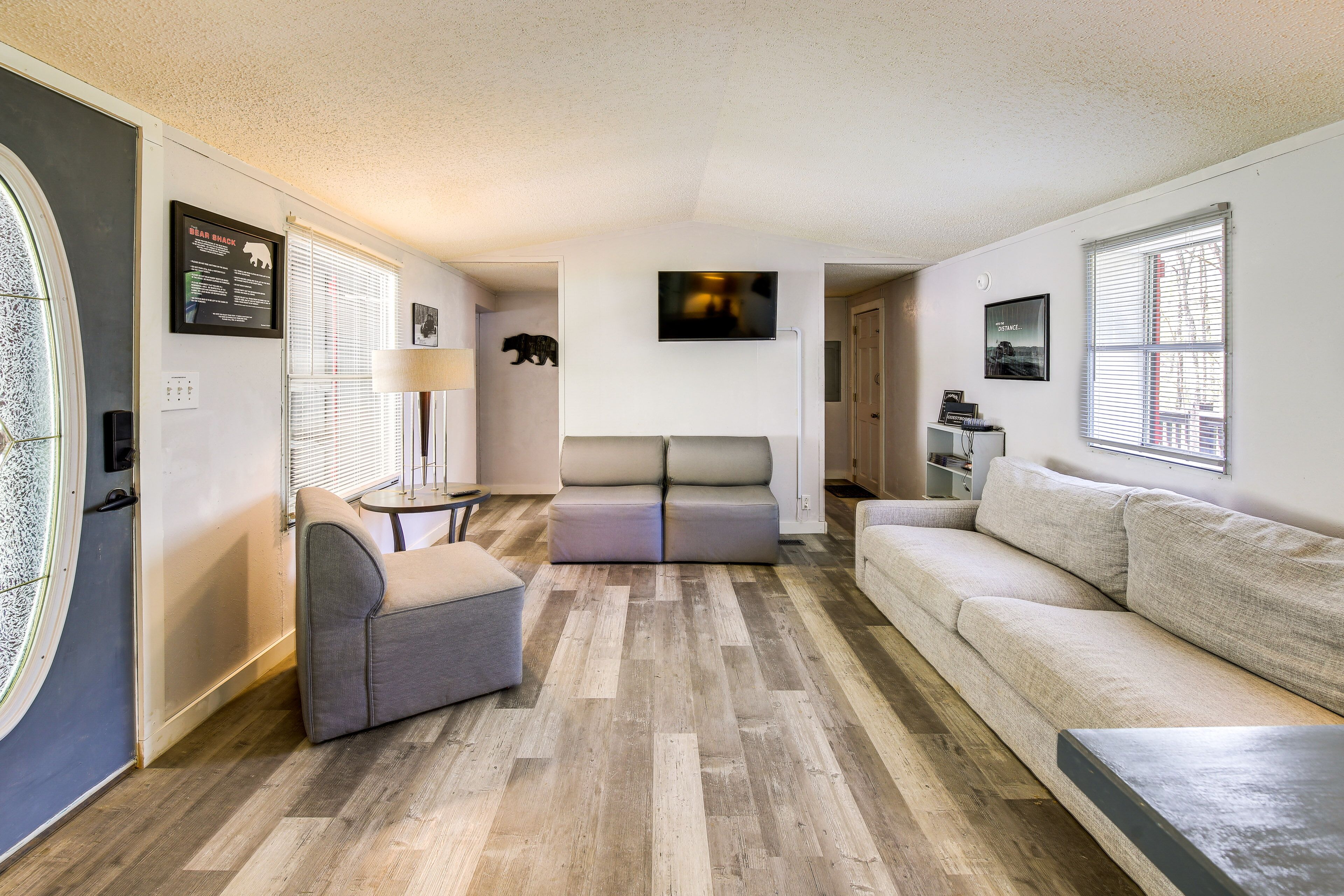 Huntsville Cabin w/ Fire Pit + Charcoal Grill!