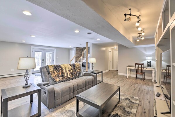 House (3 Bedrooms) | Interior - Idyllic Washington Retreat w/ Fire Pit & Yard (Washington)