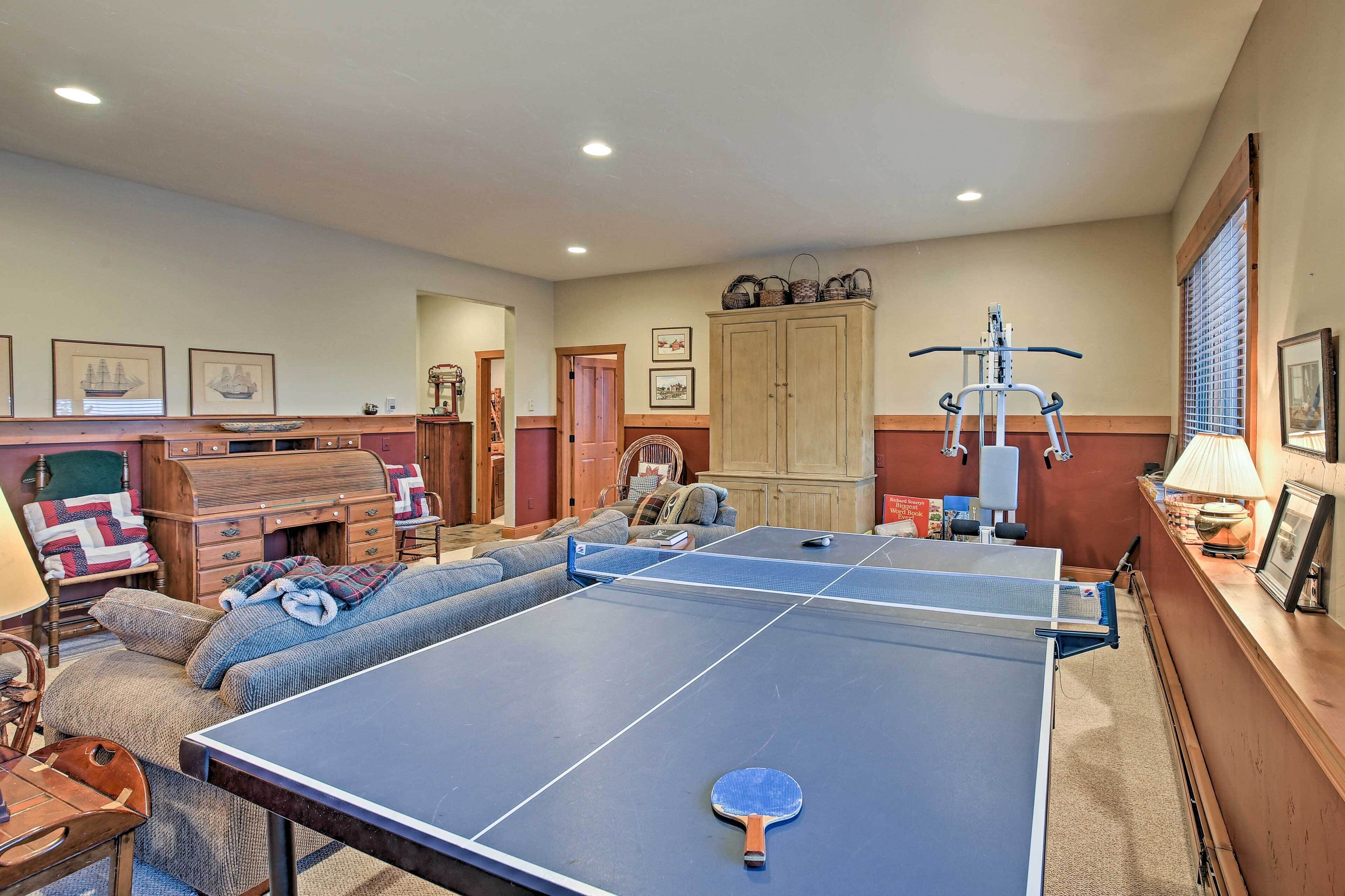 House (5 Bedrooms) | Interior