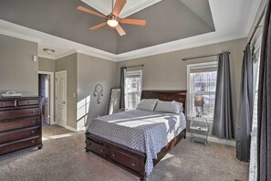 House (3 Bedrooms) | Interior - High Point Home ~ 1 Mi to Oak Hollow Lake! (High Point)