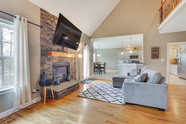 House (3 Bedrooms) | Interior
