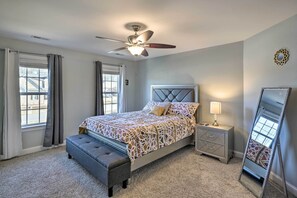 House (3 Bedrooms) | Interior - High Point Home ~ 1 Mi to Oak Hollow Lake! (High Point)