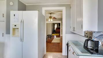 Apartment (1 Bedroom) | Interior