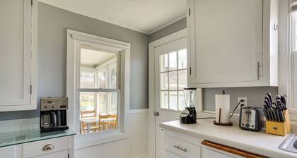 Snowmobile Trail On-site: Lakefront Mound Apt!