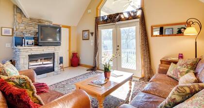 Peaceful Lake Lure Cabin w/ Fireplace!