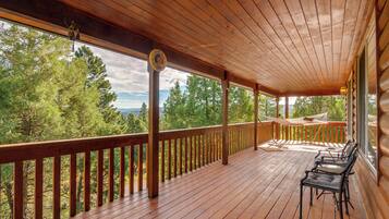 House (4 Bedrooms) | Front of property