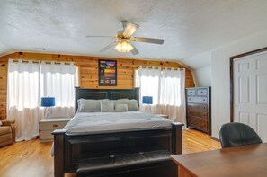 House (4 Bedrooms) | Interior