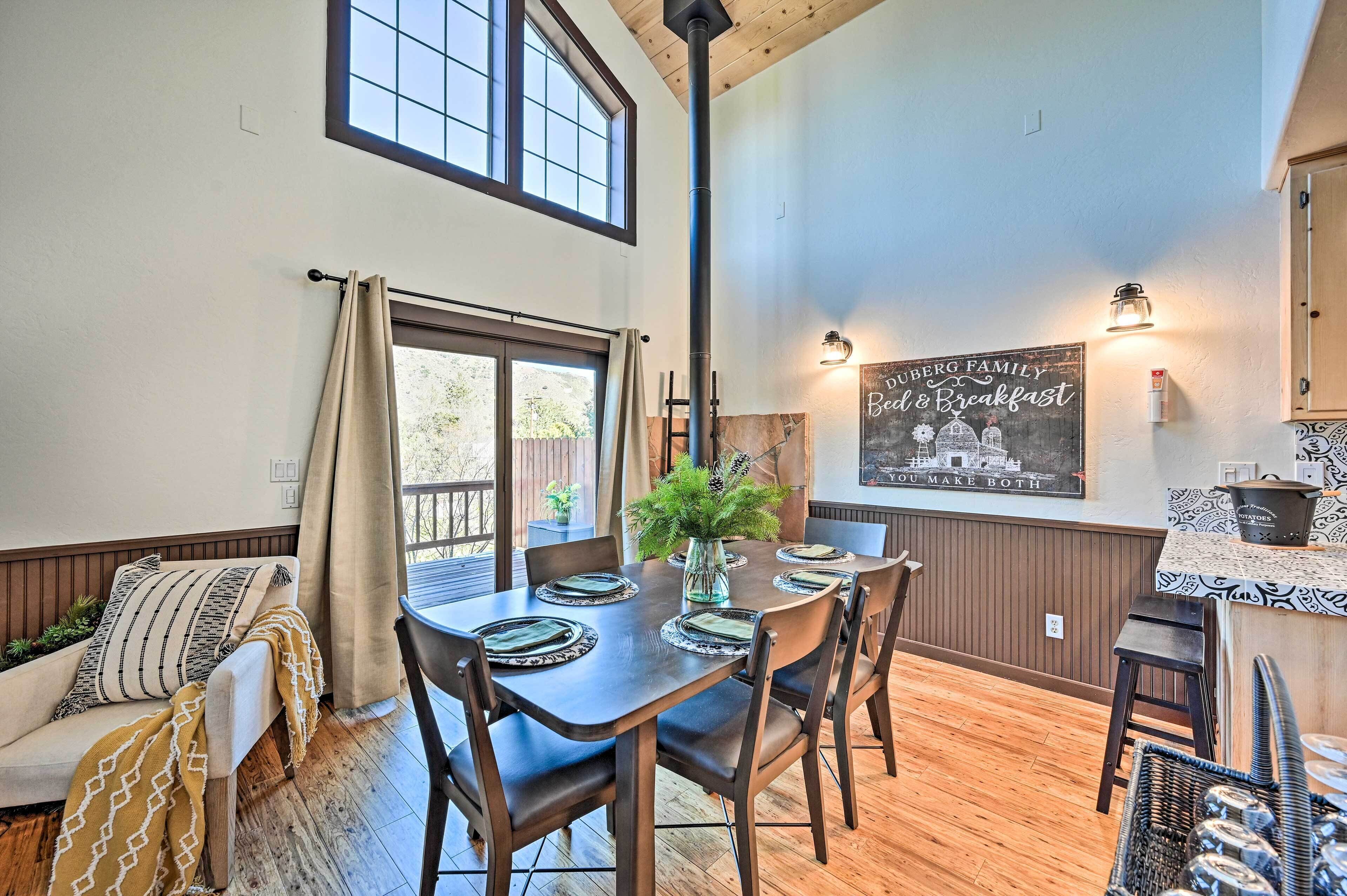 House (2 Bedrooms) | Interior