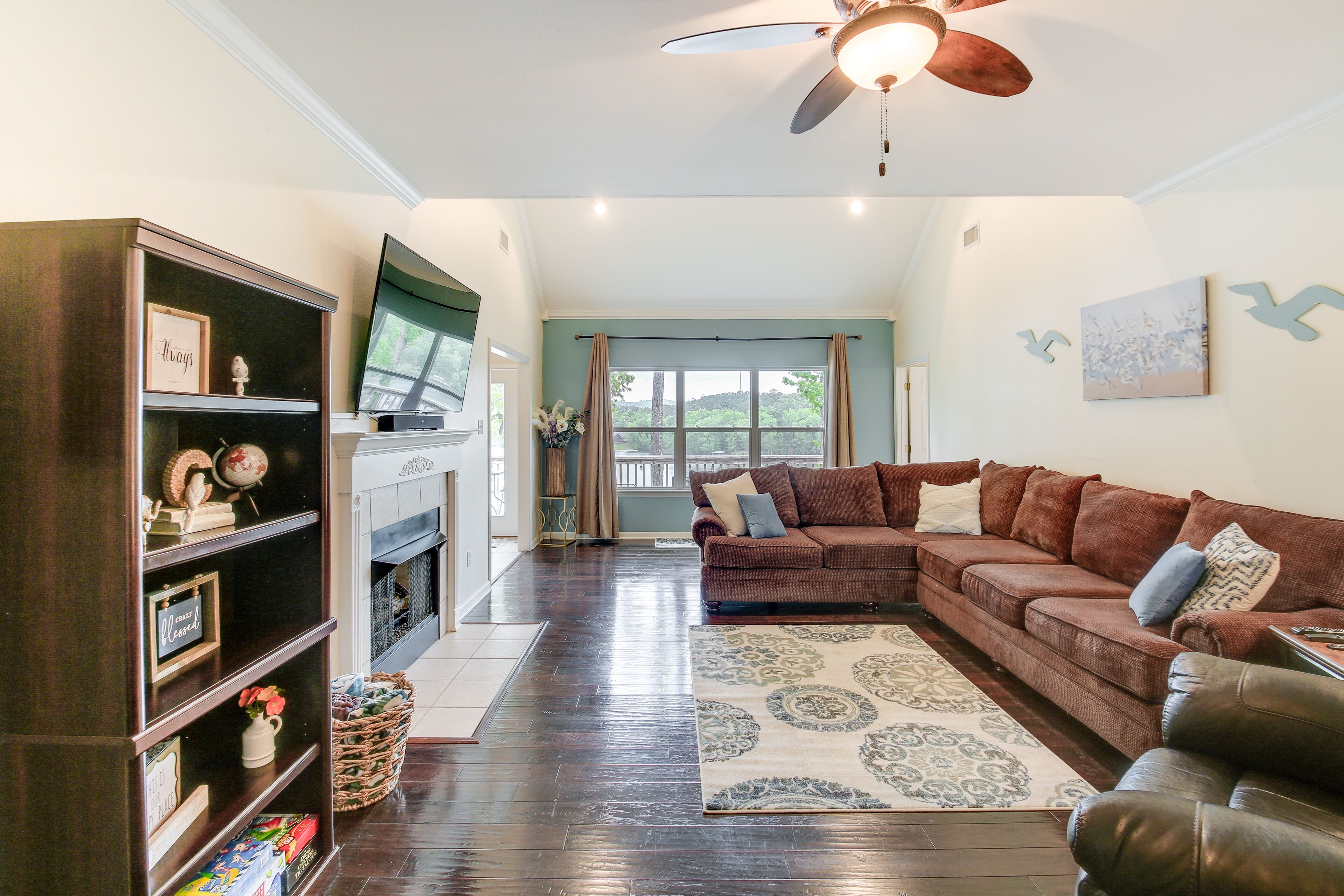 Hot Springs Vacation Rental w/ Pool Access & Deck!