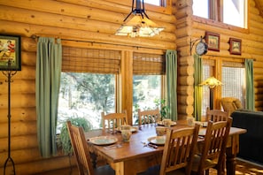 House (3 Bedrooms) | Interior - 'lacy's Log Cabin' Alto Home w/ Mountain Views! (Alto)