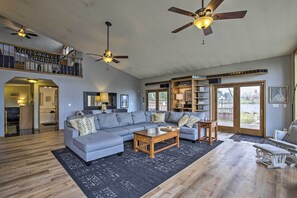 Talo (4 Bedrooms) | Sisätilat