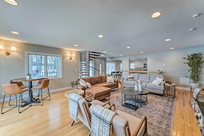 House (Multiple Bedrooms) | Interior