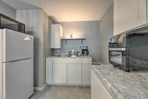 Apartment (1 Bedroom) | Interior