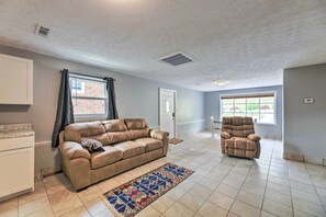 Apartment (1 Bedroom) | Interior