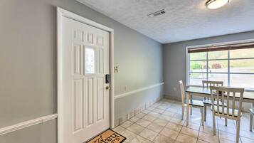 Apartment (1 Bedroom) | Bahagian dalam