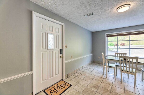 Apartment (1 Bedroom) | Interior