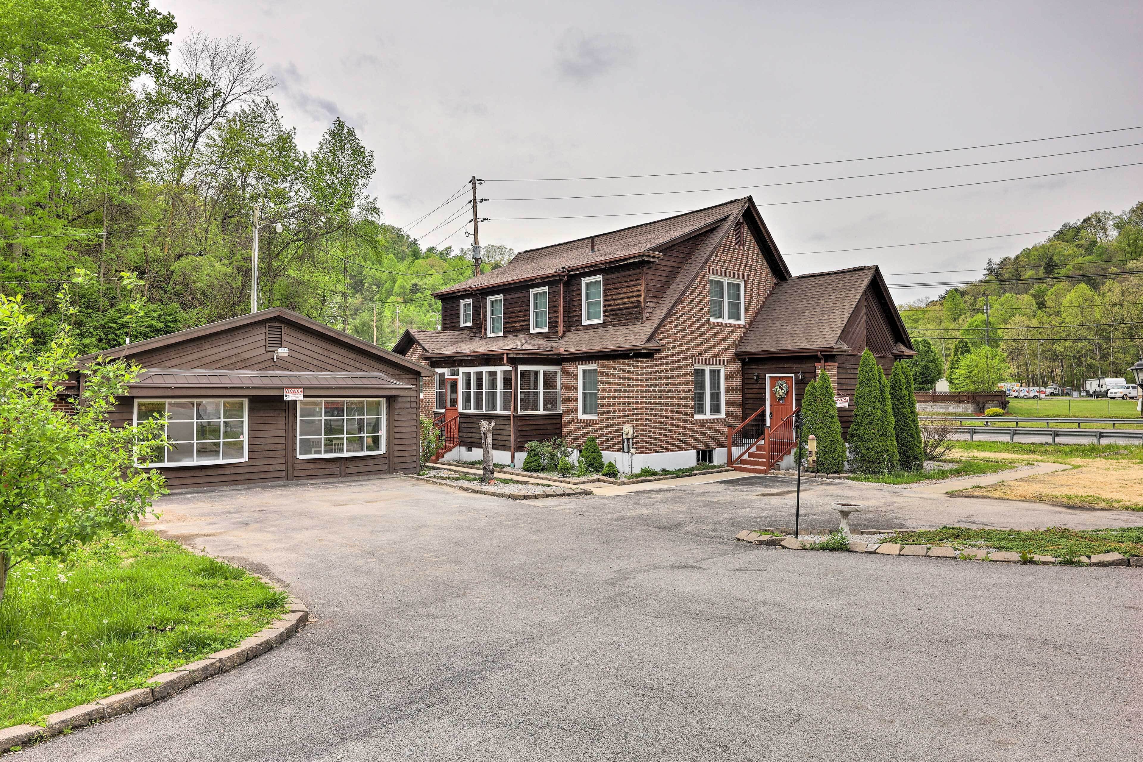 المنشأة من الداخل