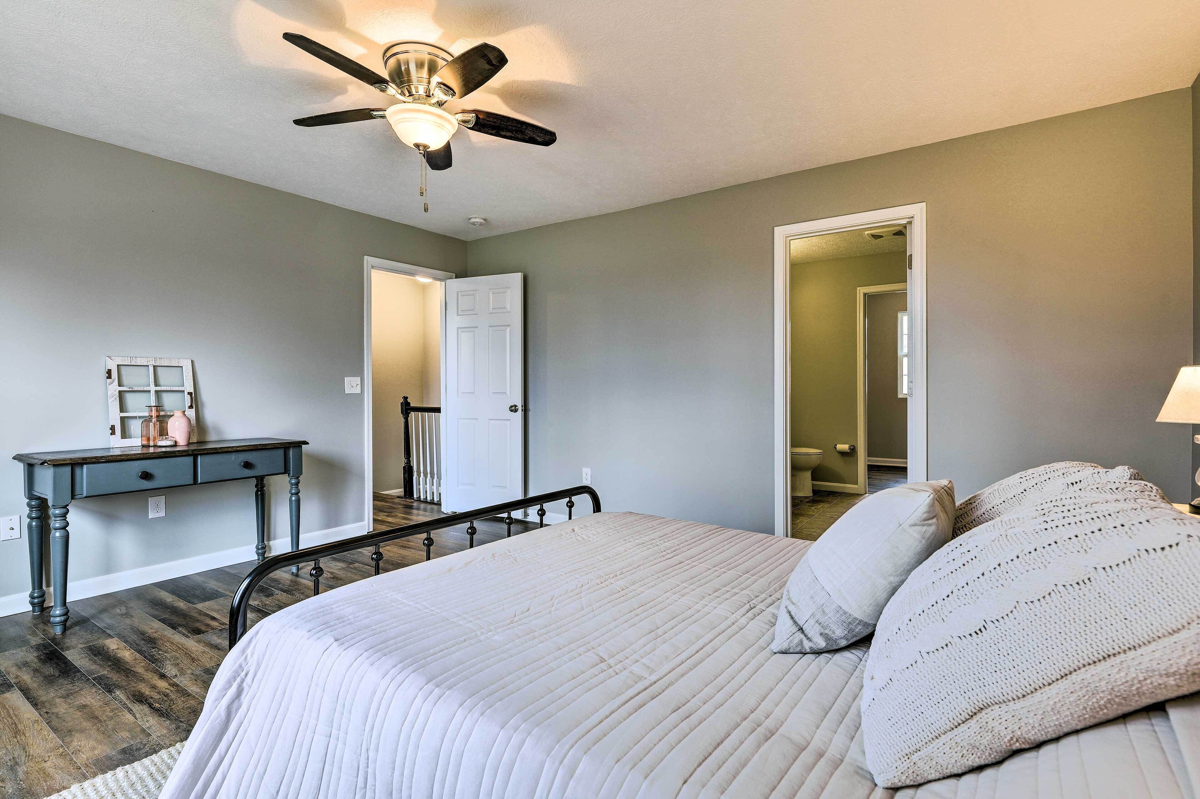 House (3 Bedrooms) | Interior