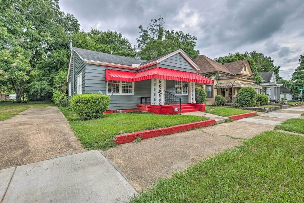 Montgomery Home w/ Porch in Prime Location!