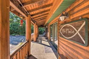 Apartment (0 Bedroom) | Interior - Cozy Wisconsin Studio, 11 Mi to Lake Geneva! (Burlington)