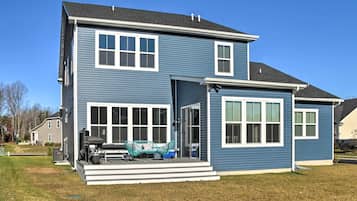 House (4 Bedrooms) | Interior