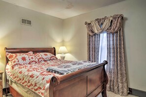 Rumah (5 Bedrooms) | Interior