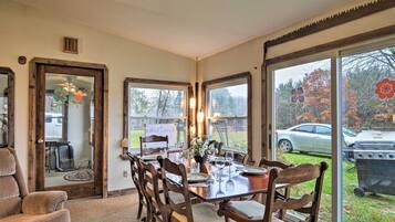 Rumah (5 Bedrooms) | Interior